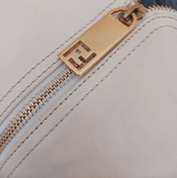 FENDI Zucca Zip Hobo Shoulder Bag SALE PRICED - Picture 2 of 10